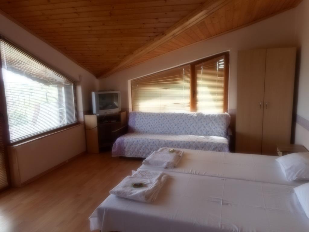 Guest Rooms Ribarska Hizha شابلا الغرفة الصورة